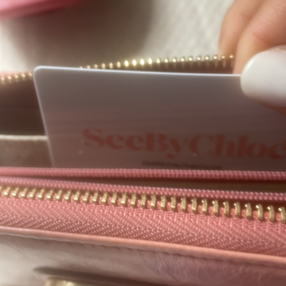 See by Chloe pink clutch zipper wallet - Picture 4 of 5